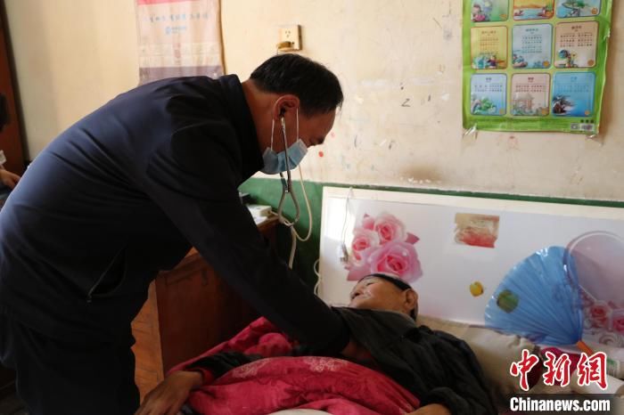 王胜利|河北任丘一医生坚持为患者上门行医送药33载