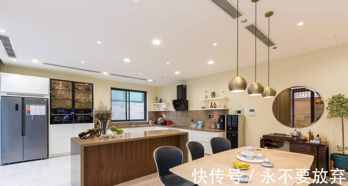 菜棒|父母理想豪宅来了！300㎡带电梯带花园，露台还能种菜棒极了