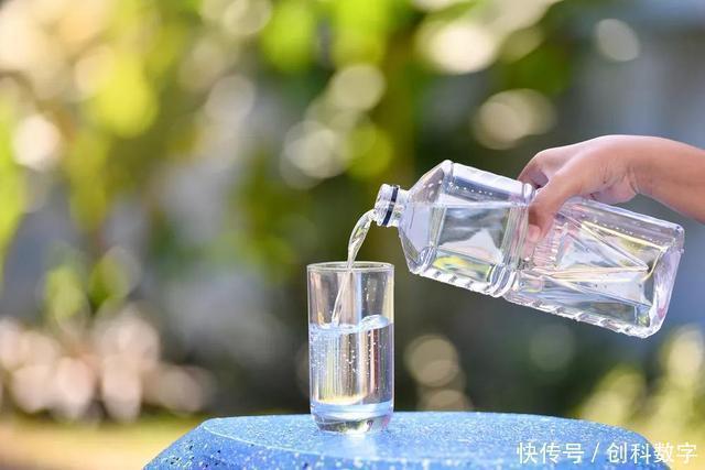 养肝|他喝酒50年,自称不怕痛风,秘诀只有1个,尿酸保持得好