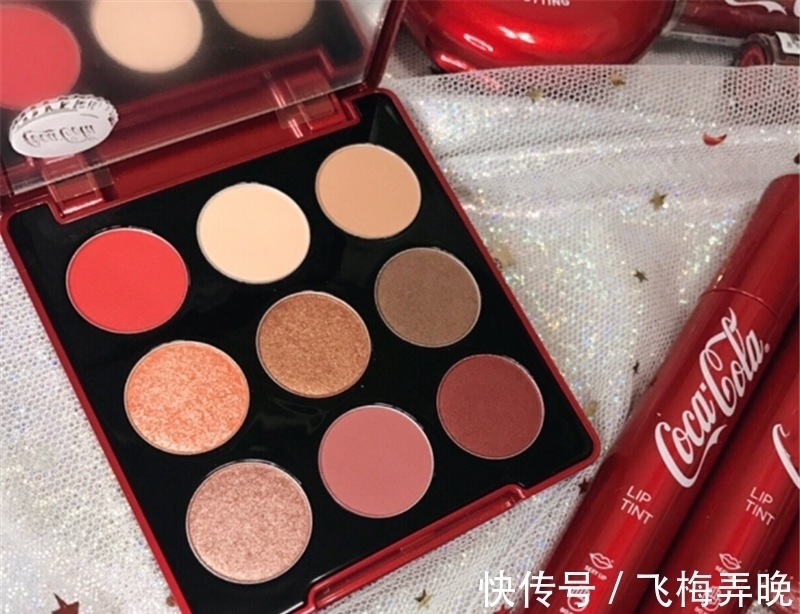 口红 所谓联名彩妆,就是强强联合一起抢钱,彩妆限量盘点快来抱住