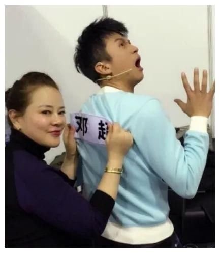 孙俪是她女儿 她早年惨遭丈夫抛弃 晚年却劝女儿原谅失职的父亲 全网搜