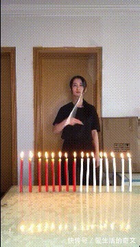 |搞笑GIF：这位姑娘想过年前谈个恋爱，要求很过分吗？