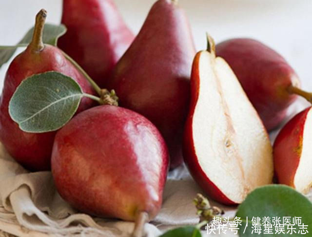 熬夜身体在反抗，坚持吃3种食物，不仅去眼袋，让肌肤充满活力