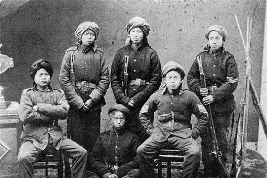 太平军|罕见的太平天国老照片，图2是太平军的精锐，图6的女兵视死如归