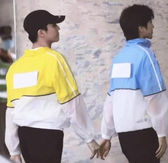 大厂|22岁蔡徐坤遇上20岁陈立农，没了十级滤镜，两岁年龄差成亮点