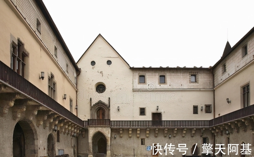 团结|父母不在了,兄弟姐妹很快就散了的家庭,多半是因为这四个原因