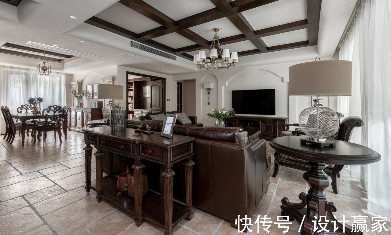 美式|175㎡纯正美式，90万打造的沉稳三居，生活质感由此体现