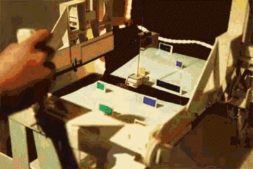 |搞笑GIF:嫂子为了让大哥戒烟 使尽了她浑身招数