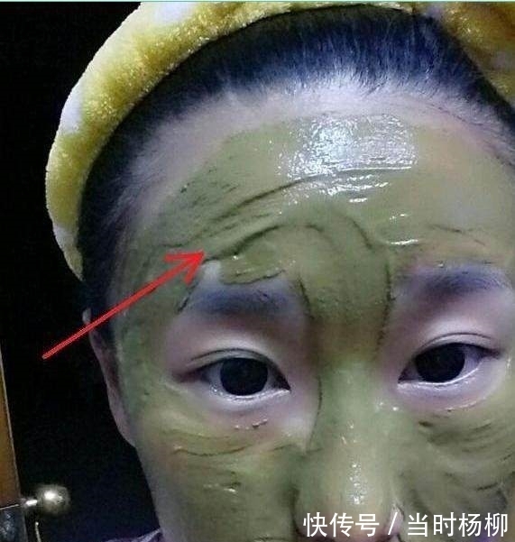 紧致|一种不值钱的粉末,每天抹点,两周皮肤紧致光滑,一月斑点全无