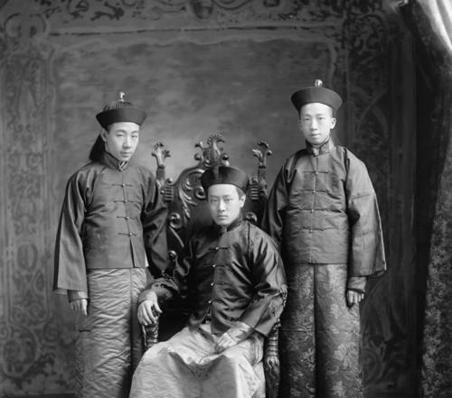 爱新觉罗|老照片爱新觉罗家族的王爷、格格们！