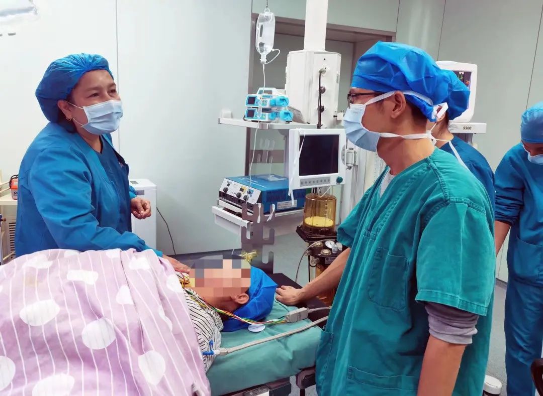阿依仙姑丽|深圳援疆医生在喀什市完成首例TAPB下腹膜透析置管手术