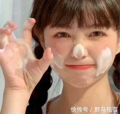 油脂|鼻子上总是挤出“白色条状物”学会这3招,和“草莓鼻”说拜拜