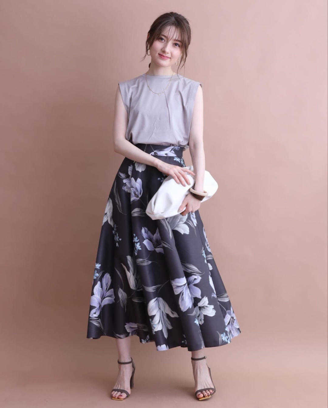 气质|30岁到40岁的女性,这样穿日系风高级优雅,气质与众不同美