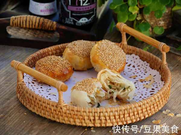 三分钟做好萝卜丝酥饼，做饭太简单