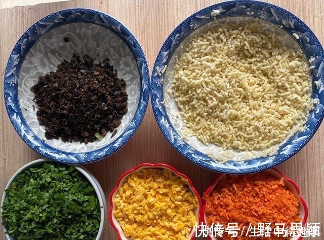 这才是素馅饺子最好吃的做法,教你调馅秘方,吃起来比肉饺子都香