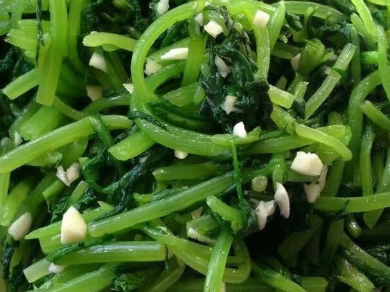 预防心血管疾病|女性到了中年常吃四种食物,祛湿排毒,降压减脂,预防心血管疾病