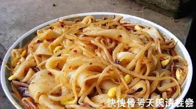 自制“凉皮”，用面粉还是淀粉？好多人弄错了，难怪不筋道