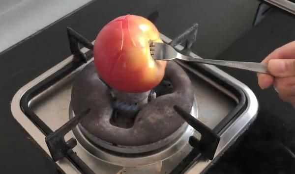 开水|西红柿去皮别再用开水烫了，教你一招，快速去皮不流汁，省时省力