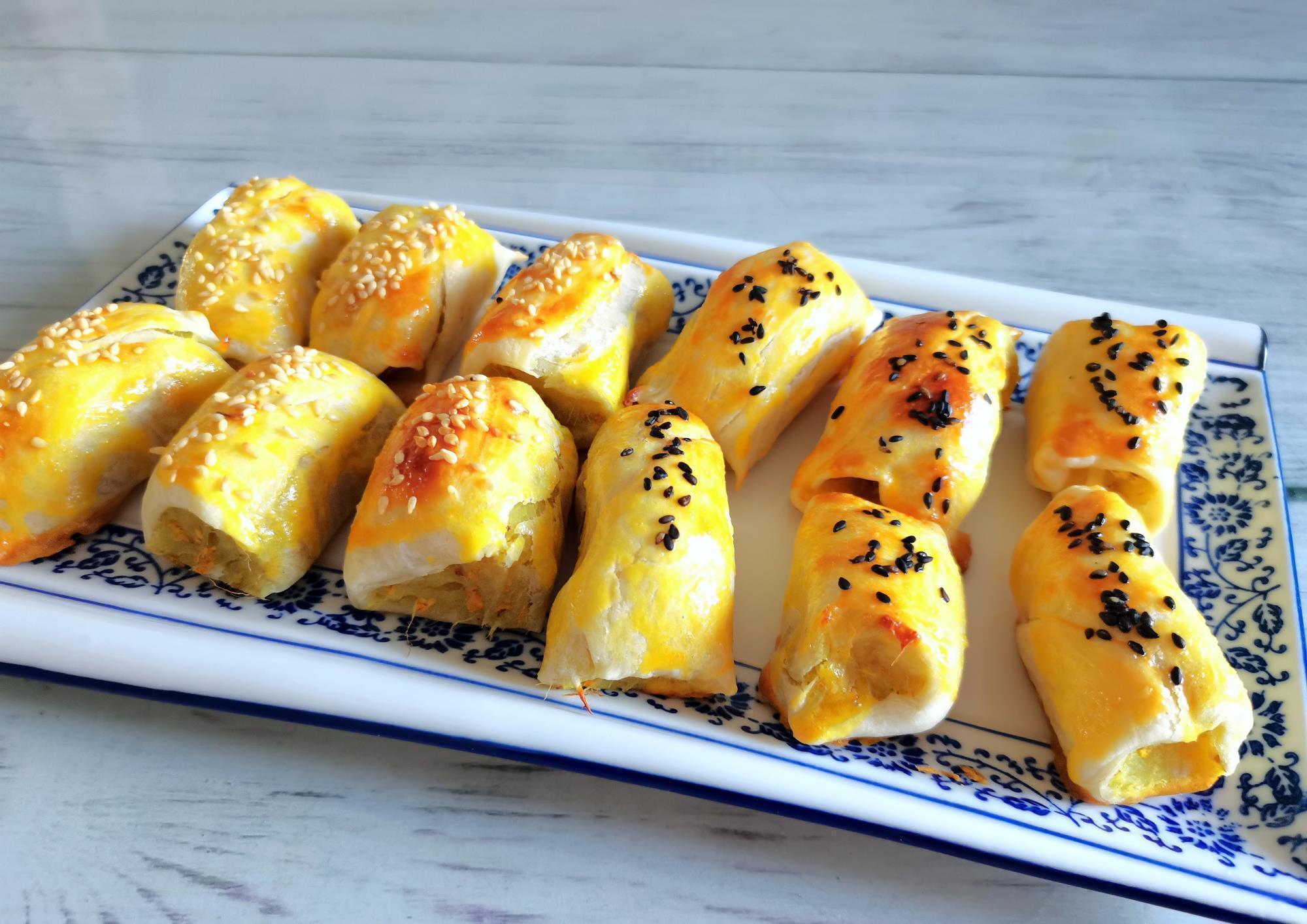 手抓饼的经典吃法,简单一卷,10分钟上桌,外酥里甜,外面买不到