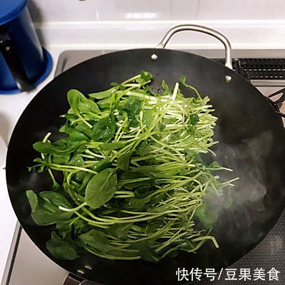 有了清炒鸡毛菜,老公每天多吃一碗饭