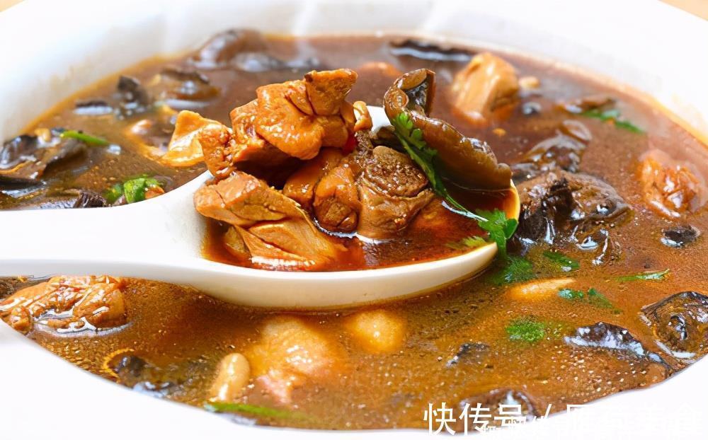 鸡肉|炖鸡肉发柴难吃?300岁老厨师教你3个诀窍,鸡肉不好吃才怪