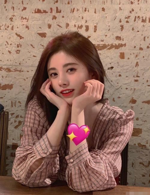 难怪都想参加选秀SNH48成员现状太唏嘘,鞠婧祎黄婷婷退团,她被雪藏