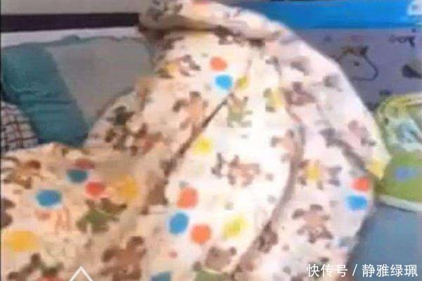 妈妈趁宝宝睡着给宝宝剃了个光头,宝宝醒来后的行为,妈妈乐了