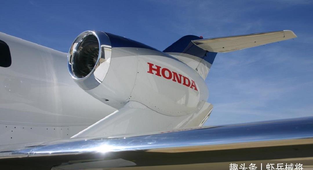 飞机机翼明明很薄,挂那么重的发动机却不会断,究竟是为什么?