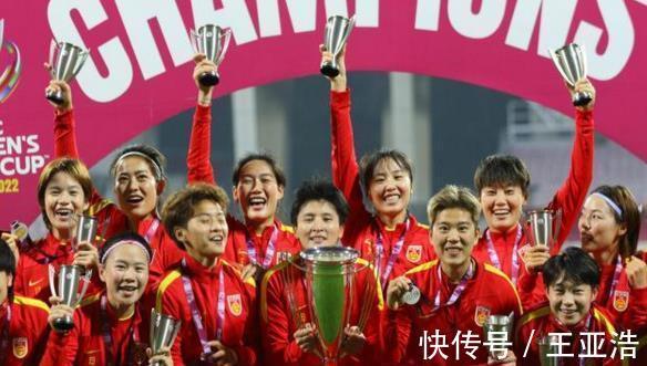 日本女足|凌晨0点，10亿金主官宣！重奖中国女足1300万元，中国足协也发钱