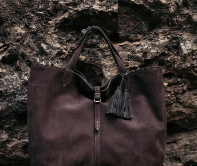 包袋品牌那么多，为什么只有它能征服所有挑剔有品绅男