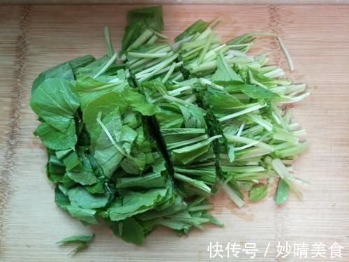 碱性食物|“碱性食物”终被发现，女性常吃，补气养颜，头发也变得乌黑发亮