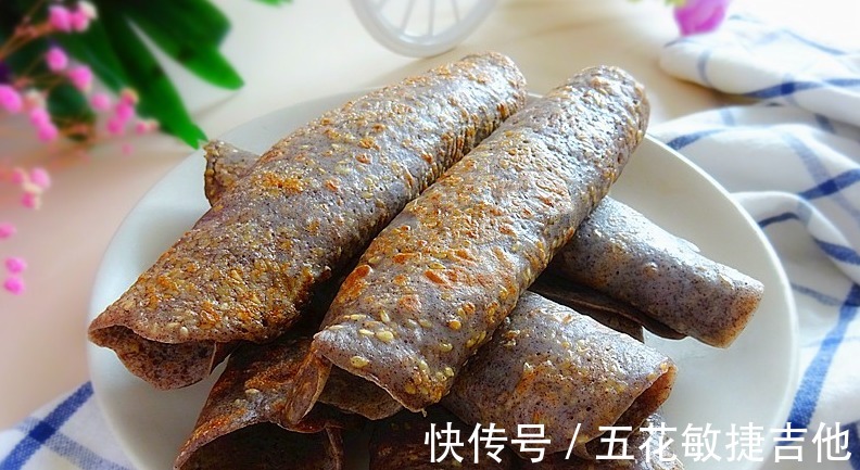 主食|夏天主食我常做它,10分钟就上桌,香软润肠助瘦身,解馋又顶饱!