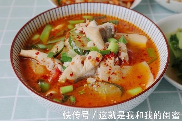 母子二人的午餐，好吃不贵，孩子胃口好，个子长得快