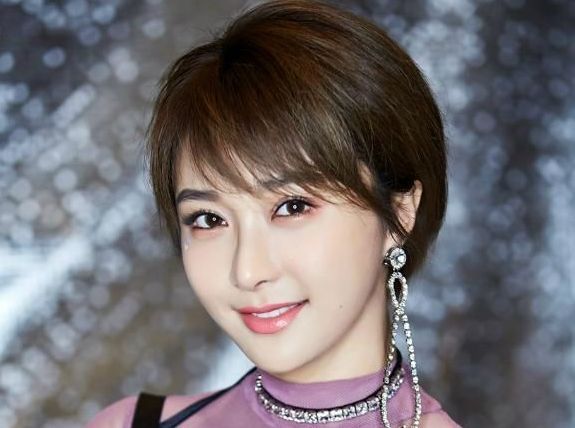 张碧晨|她隐瞒丈夫参加《好声音》，走红后转身就离婚，如今已成路人