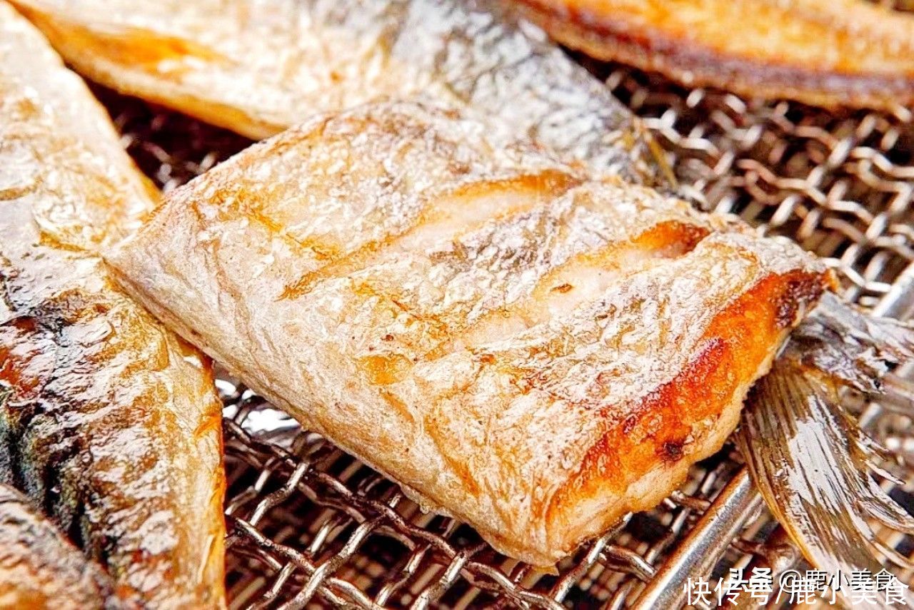 鱼腥味|买带鱼不能只看大小，牢记“挑带鱼3招”，新鲜肥美，少花冤枉钱