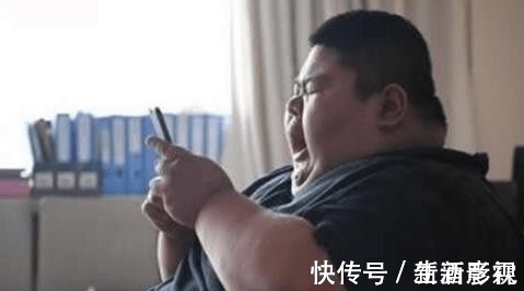宝贝儿|把胃切掉一半,一年狂瘦400斤,史上第一胖的他,如今让人羡慕