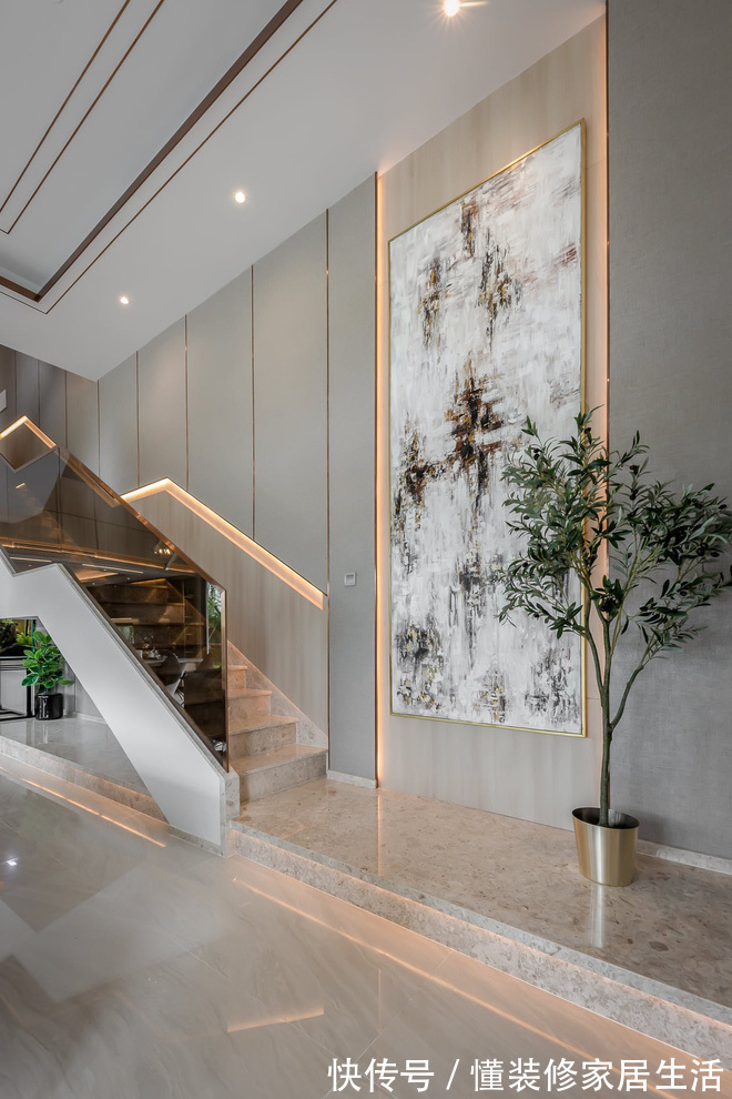 深色系|实际面积260㎡的别墅,装修不奢华不堆砌,三代人同住越看越喜欢