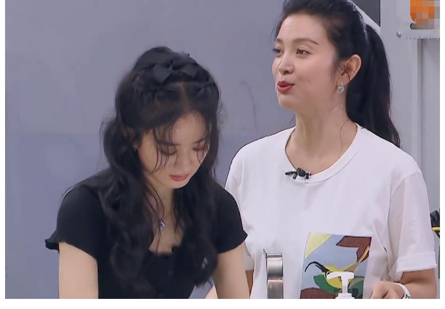 黄晓明|为周也站台、帮张碧晨助威，赵丽颖才是《中餐厅》的工具人