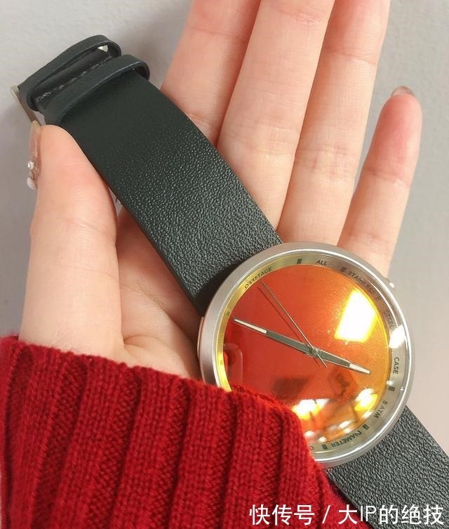 手表 offstage手表|小众又高级的心机表,镜片表盘酷炸!