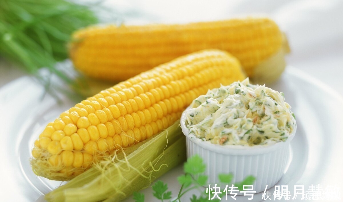 冷冻|保存玉米，直接冷冻还是煮熟再冻教你正确做法，玉米新鲜又香甜