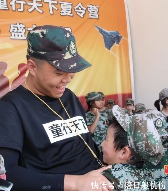 频道|汗水与泪水的洗礼、耐力与毅力的考验：小小特种兵正式诞生！