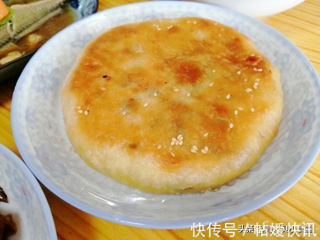 回娘家吃饭，12道菜晒到朋友圈，网友：还缺女儿吗？