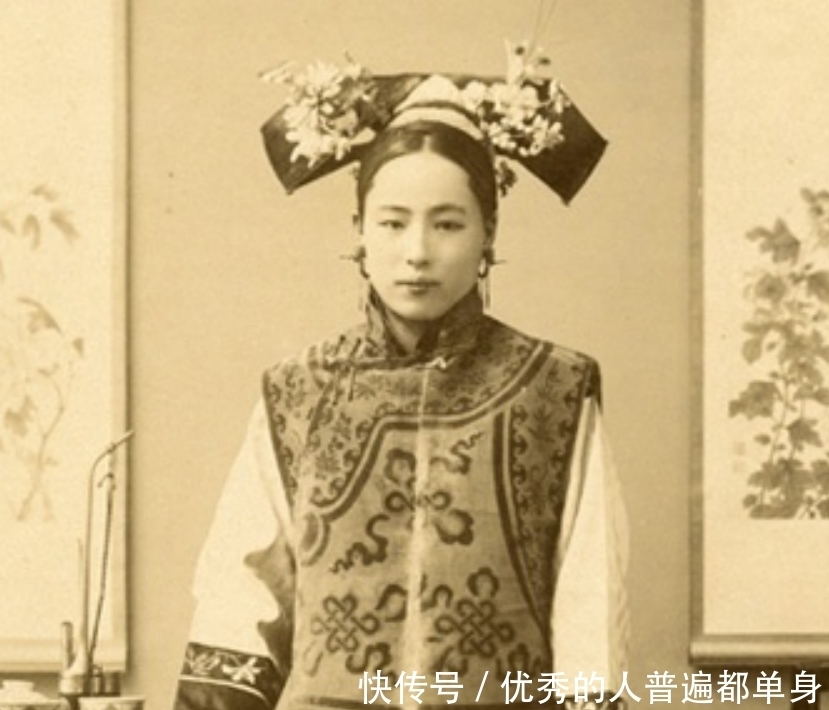 玲珑|清朝女子到底有多美？眉目端正如画，身材窈窕玲珑多姿！