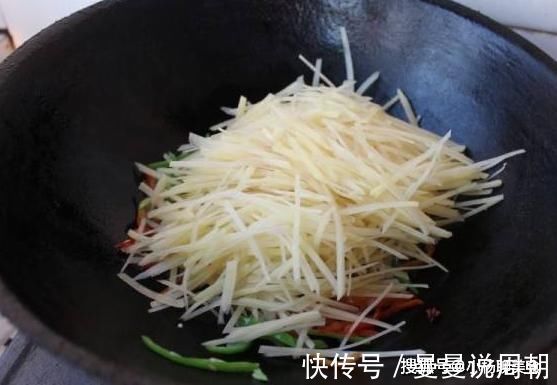 土豆|自己炒的土豆丝不好吃？记住三点，炒出来的不比饭店差