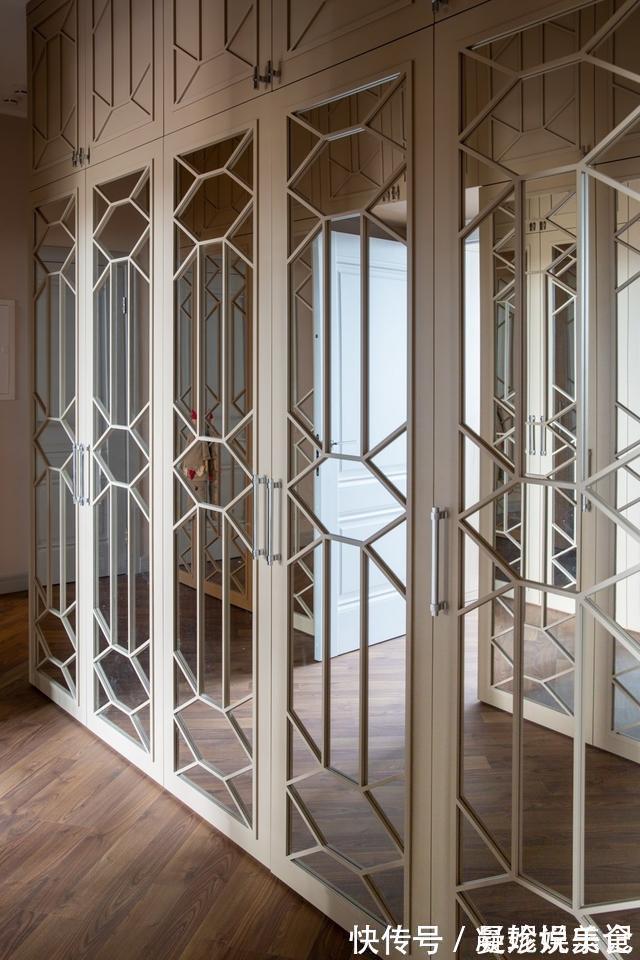 墙面|130平各个空间几乎空无杂物,我是没看出来,屋主一家已住10年