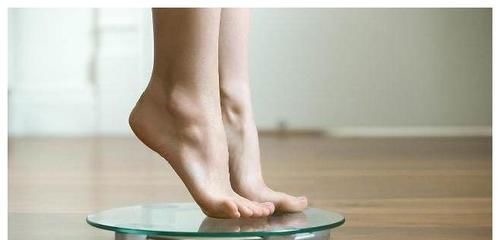 减肥|减肥期间，为什么早晚体重不一样？早晚体重相差多少才算正常？