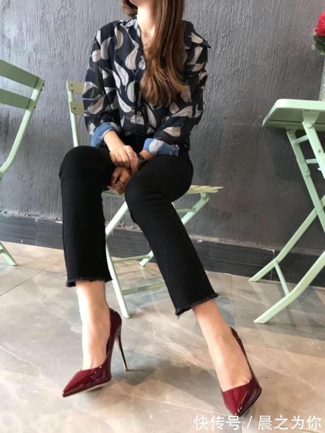 必杀器 尖头高跟鞋如此优雅秀丽,是女人的穿搭中不可撼动的角色