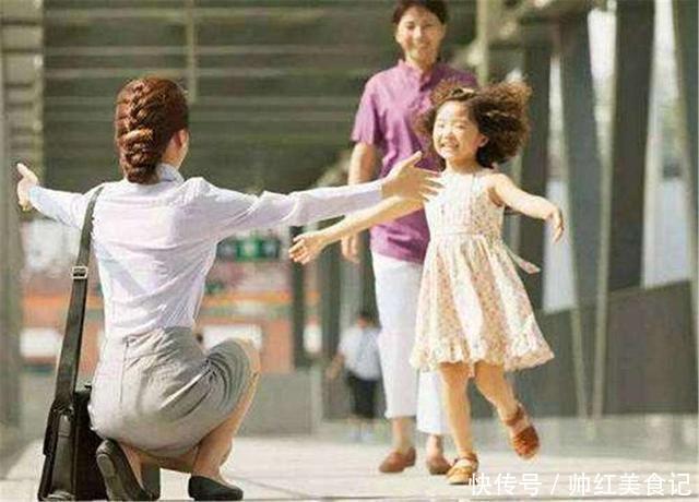 颜值|80后宝妈穿上初中女儿校服,惊艳了宝爸,网友:是心动啊