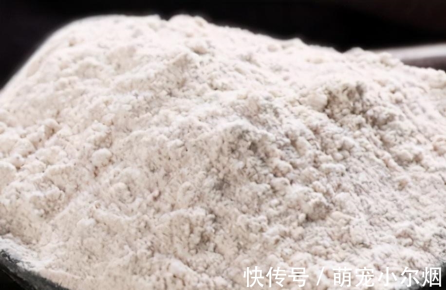 1斤面粉炒一下,1个月的早餐都有了,早起冲一碗,暖身易消化