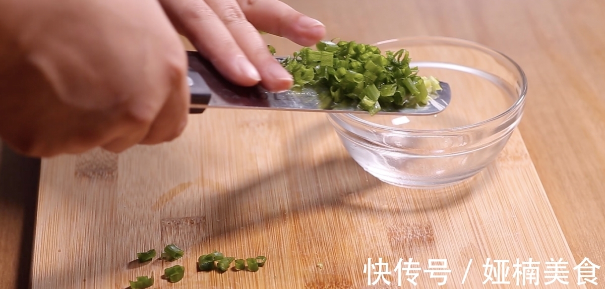芝麻油|豆腐煎肉饼,减肥也能吃的低脂肉饼